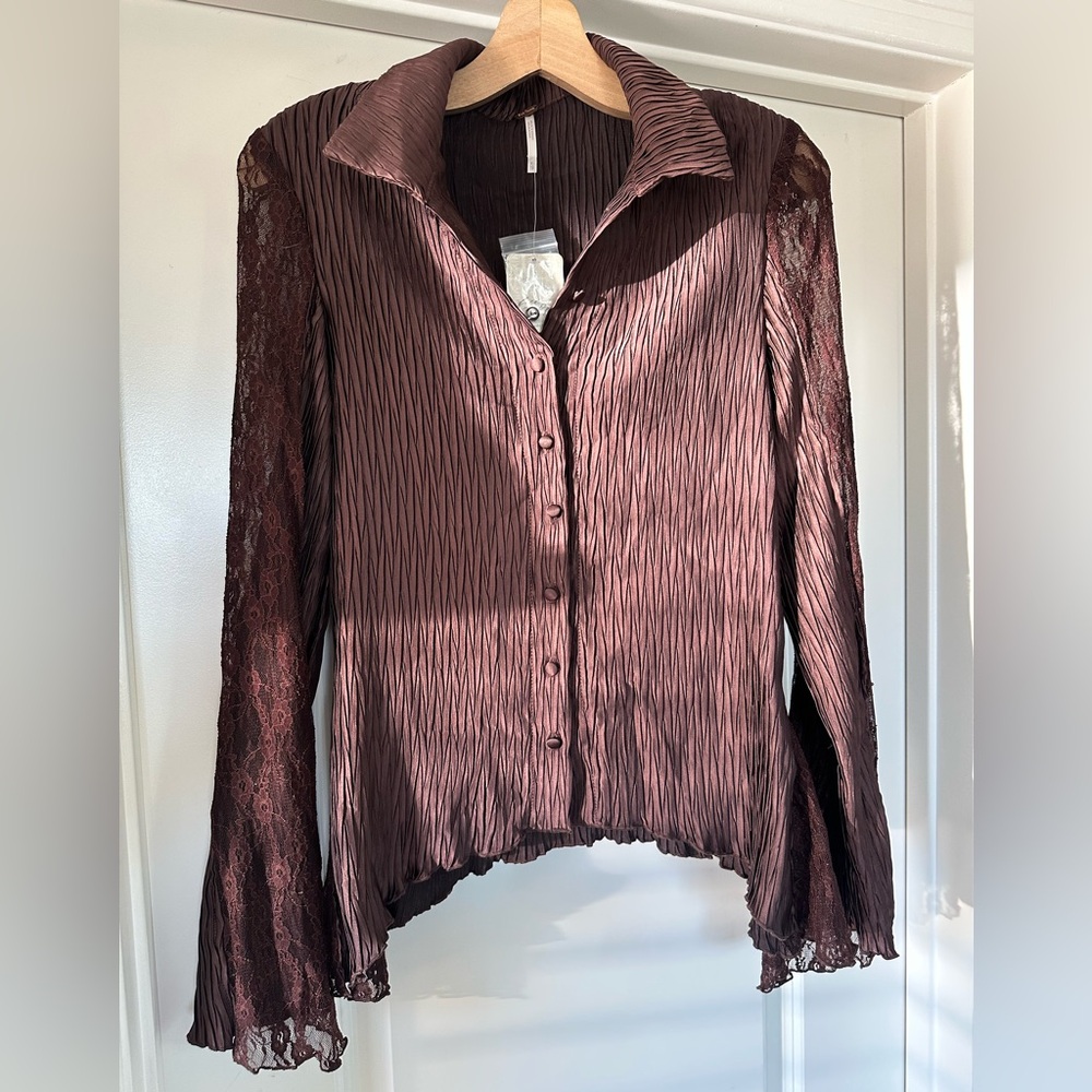 FP Next Dimension Button Down - Picture 5 of 9